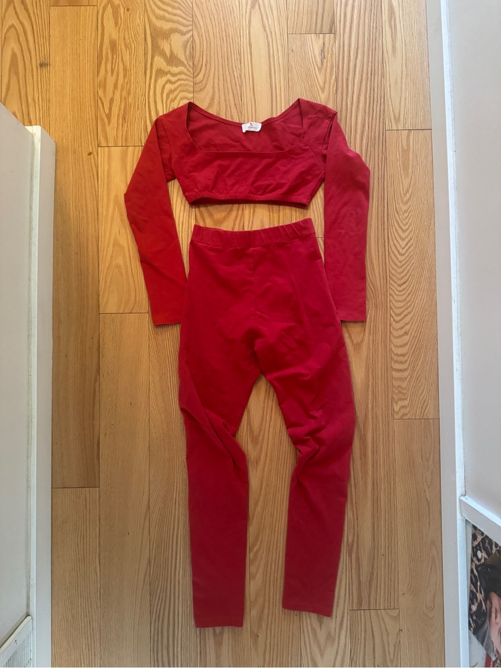 Gil Rodriguez leggings and matching longsleeve crop top size small